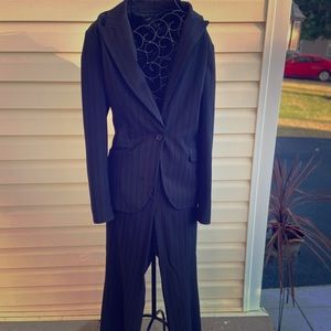 BLACK AND WHITE PIN STRIPE SUIT